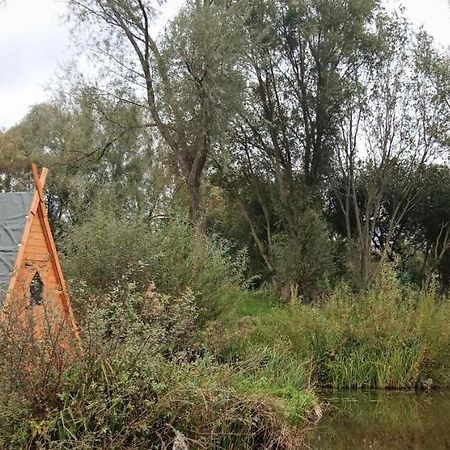 Rum Bridge "Owl Watch" Wooden Tipi Hotel Sudbury  Ngoại thất bức ảnh