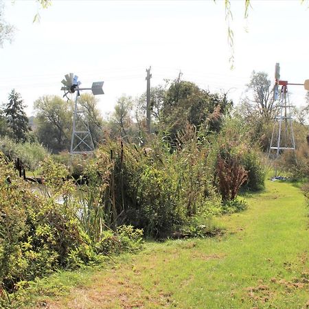 Rum Bridge "Owl Watch" Wooden Tipi Hotel Sudbury  Ngoại thất bức ảnh
